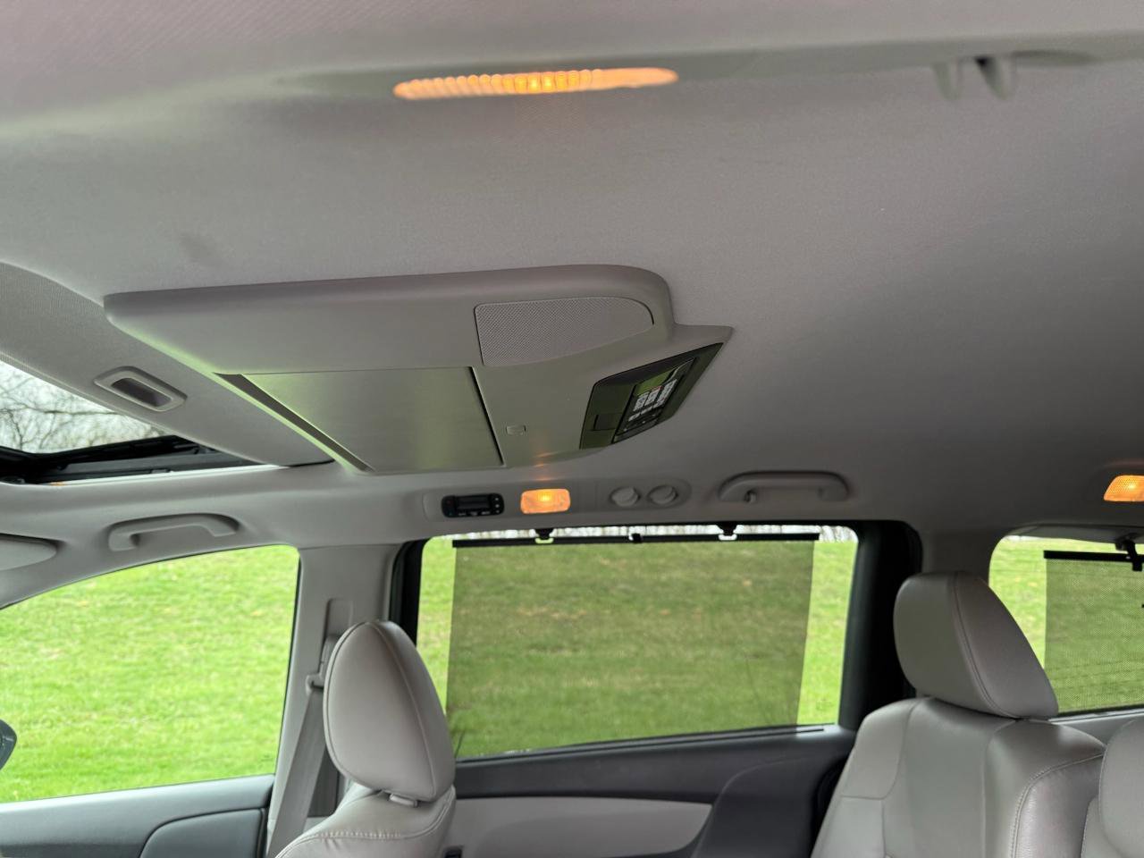 Used 2014 Honda Odyssey Touring image 13