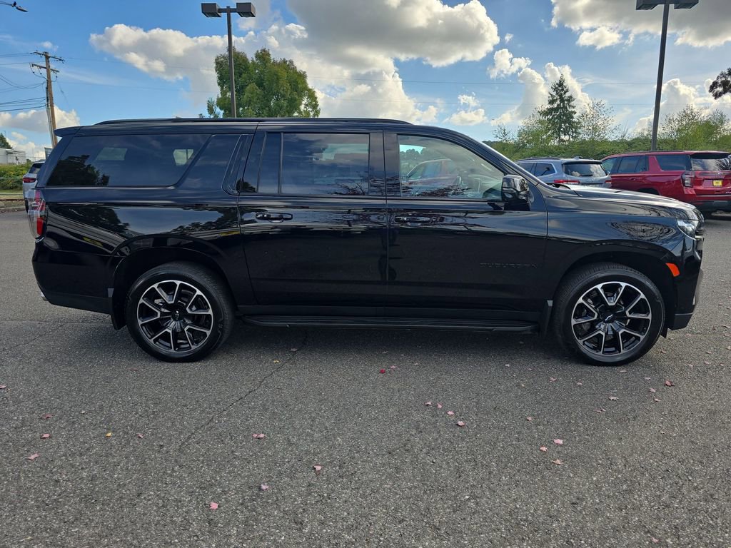 Certified 2024 Chevrolet Suburban RST image 7