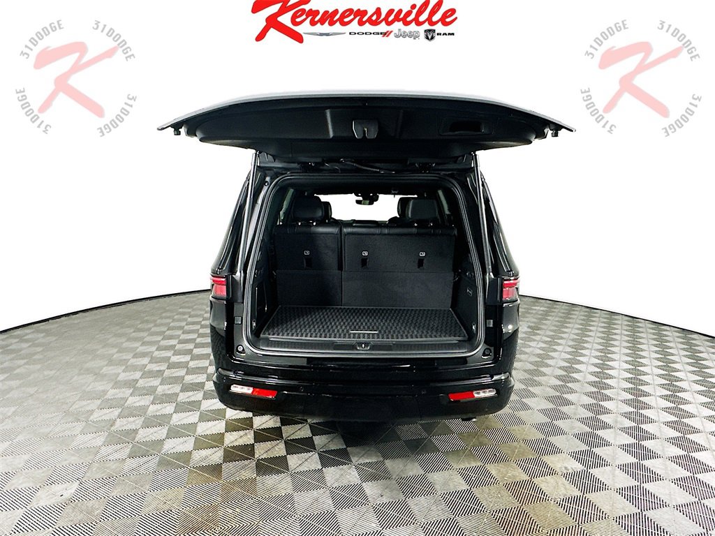 New 2025 Jeep Wagoneer Series II image 16