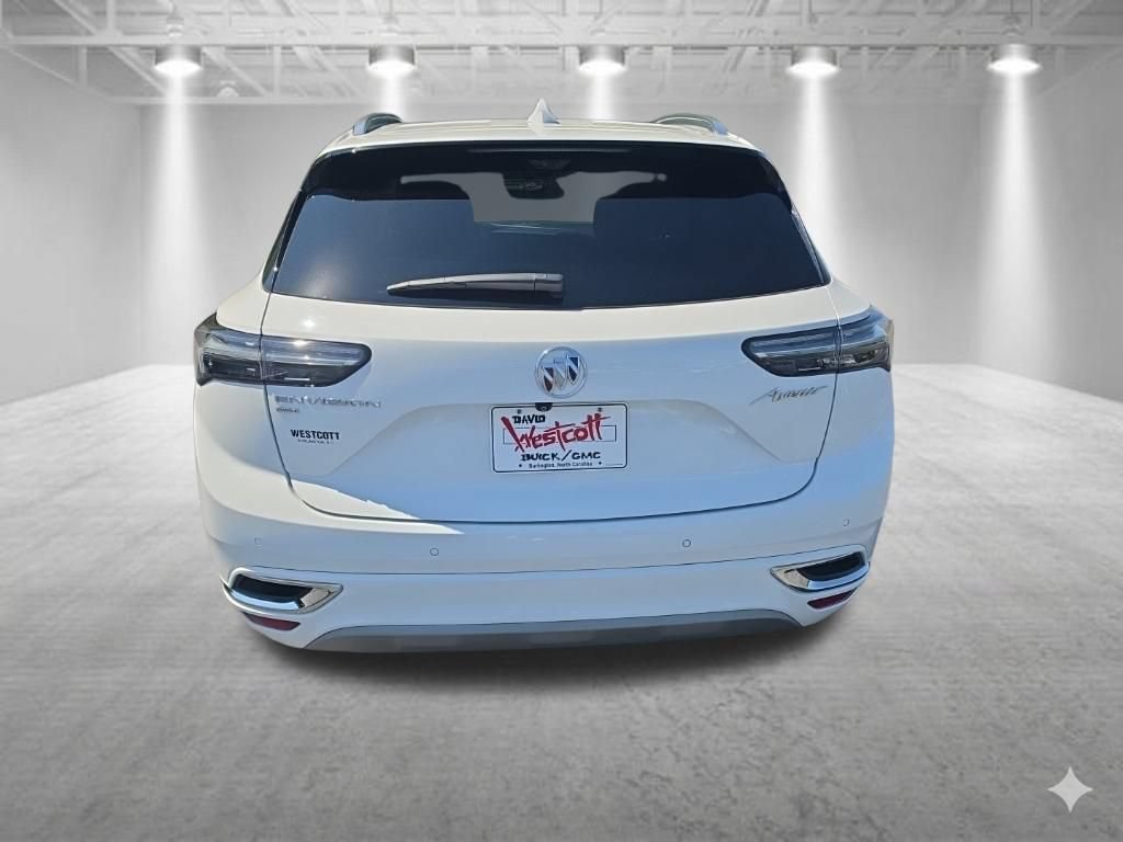 Certified 2022 Buick Envision Avenir w/ Technology Package II AWD/4WD image 5