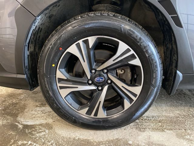 Used 2024 Subaru Crosstrek 2.0i Premium image 5