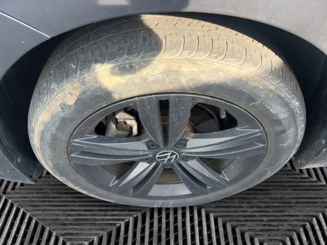 Used 2022 Volkswagen Jetta SE w/ Panoramic Sunroof Package image 8