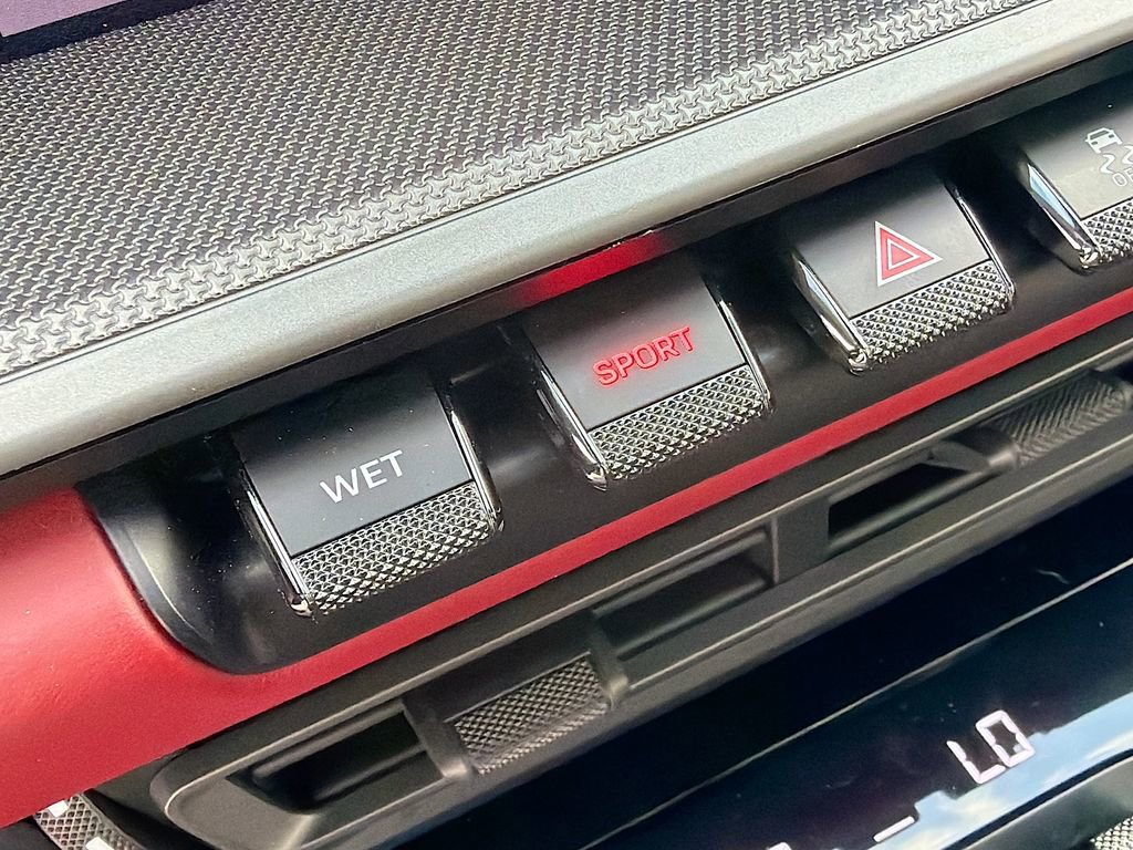 Used 2020 Porsche 911 Carrera 4S w/ Premium Package image 29