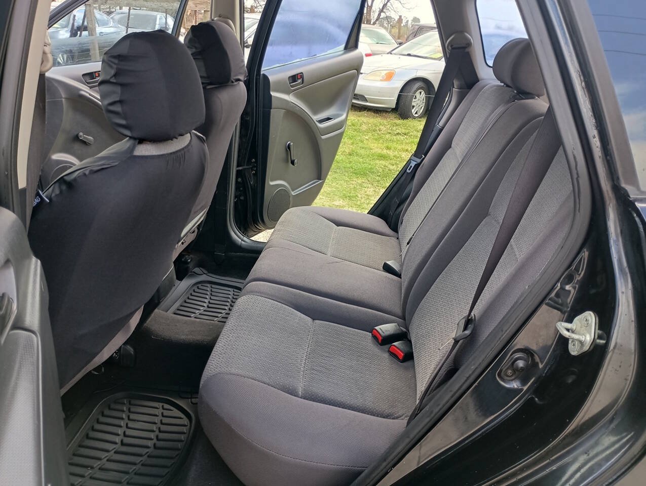 Used 2003 Toyota Matrix FWD image 12