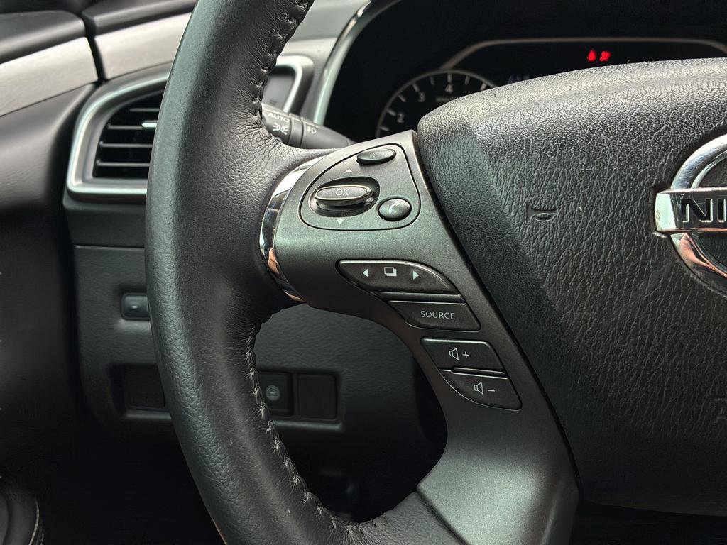 Used 2022 Nissan Murano SV image 26
