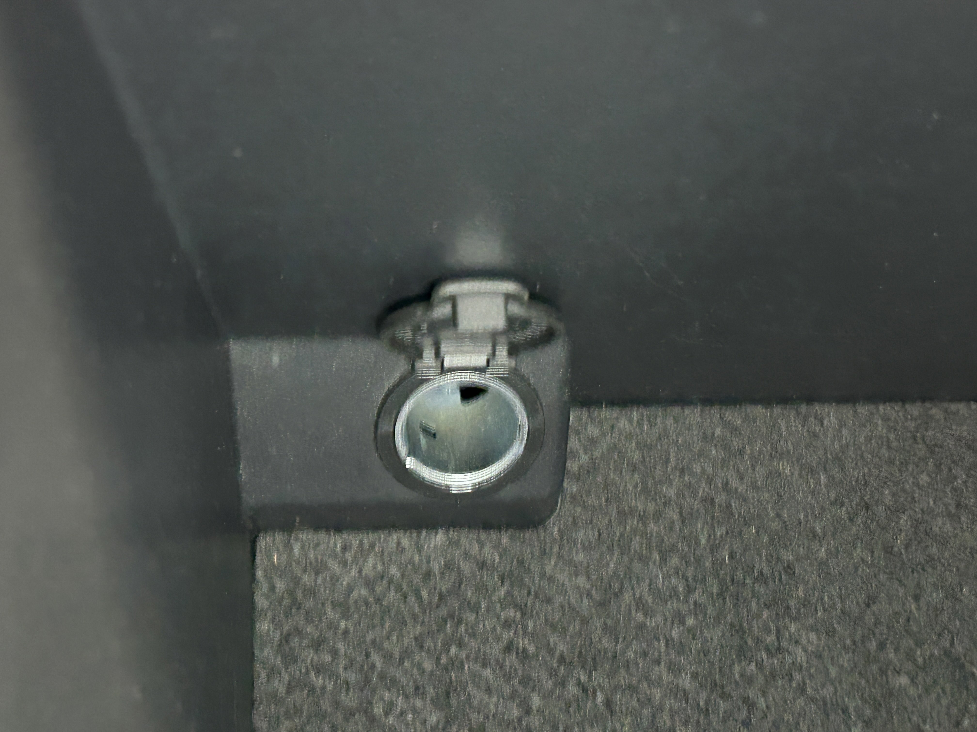 Used 2017 Nissan Titan SL image 27