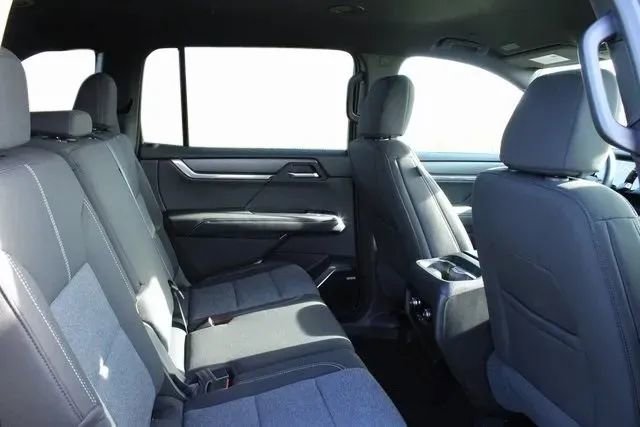 New 2025 GMC Acadia Elevation w/ LPO, Floor Liner Package image 18