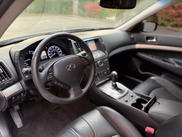 Used 2012 INFINITI G37 Journey w/ Premium Pkg RWD image 11