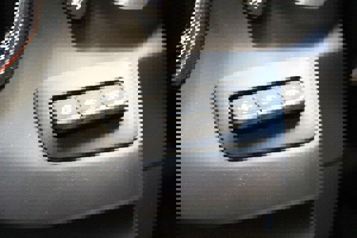 Used 2019 Chevrolet Camaro SS RWD image 24