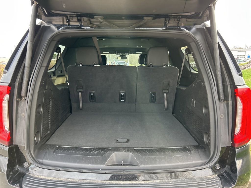 Used 2024 GMC Yukon XL SLT image 12