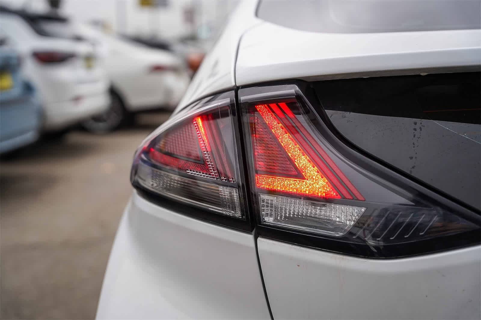 Certified 2020 Hyundai Ioniq SEL image 11