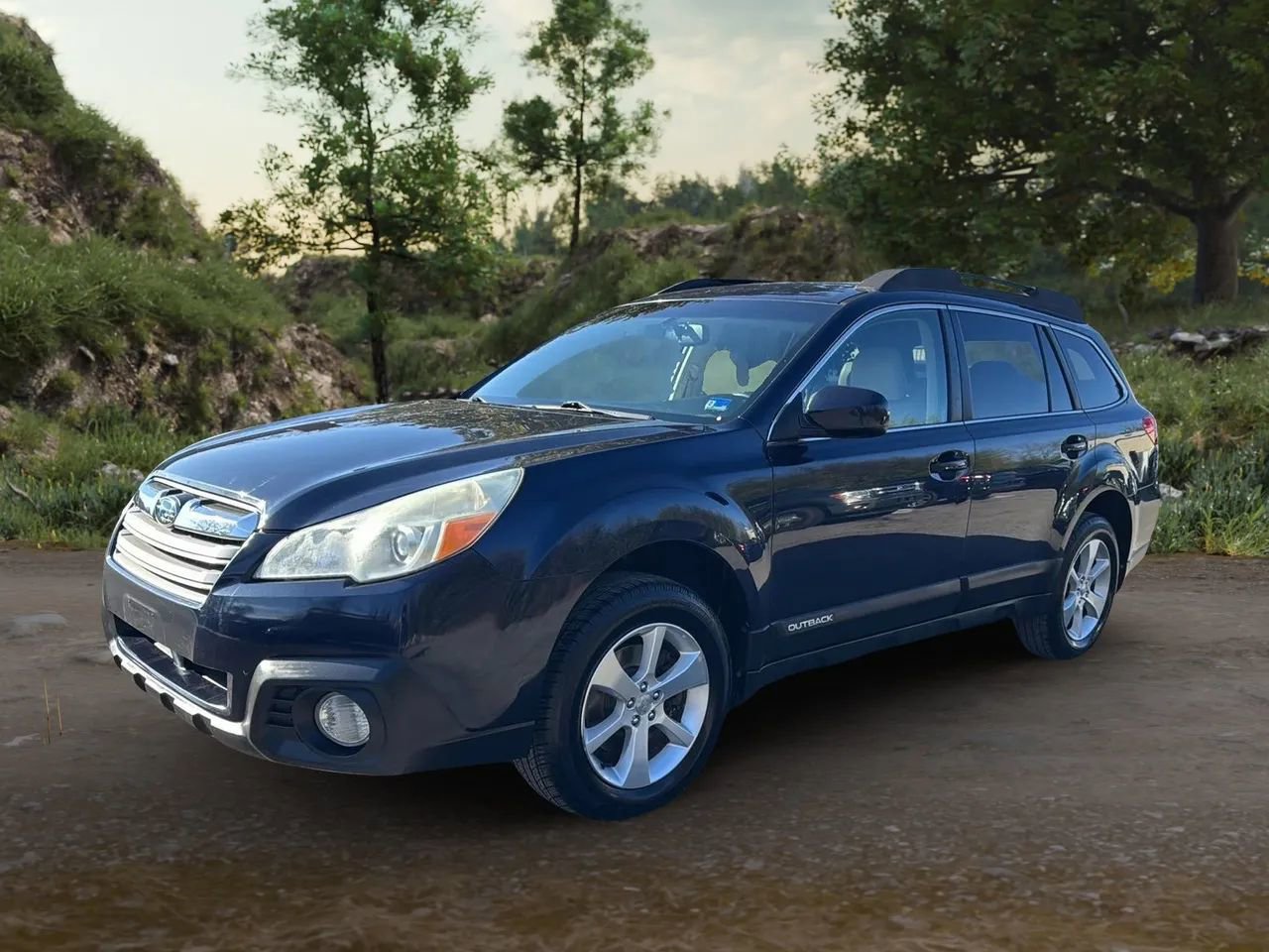Used 2013 Subaru Outback 3.6R Limited w/ Moonroof Pkg