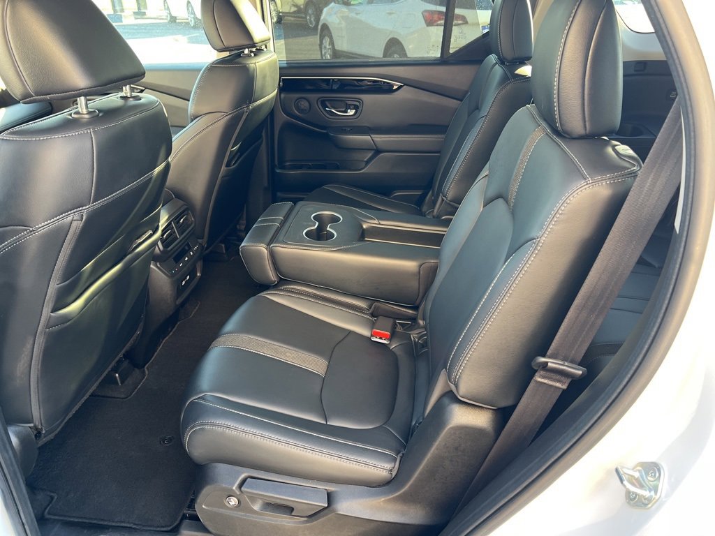 Used 2023 Honda Pilot Touring image 15