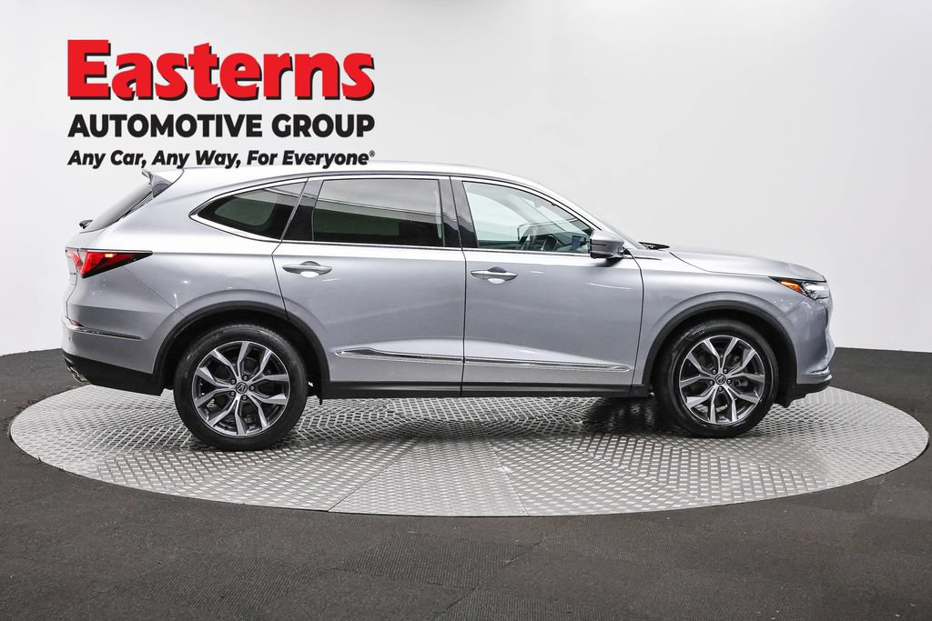 Used 2023 Acura MDX w/ Technology Package AWD/4WD image 4