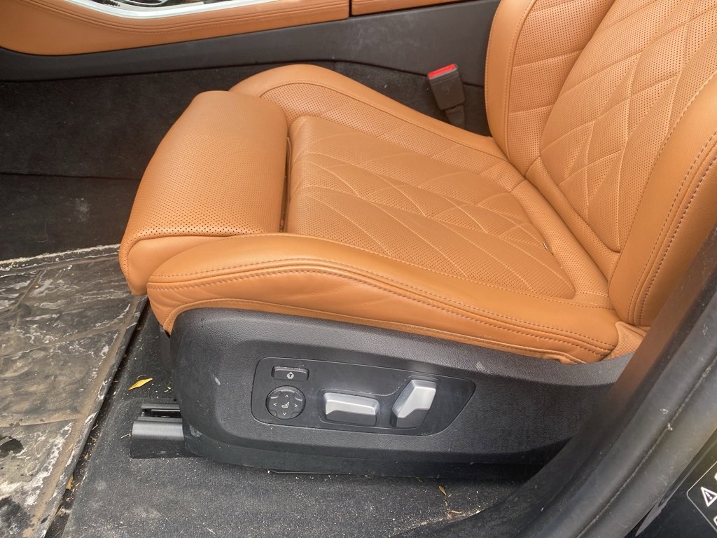 Used 2023 BMW X5 xDrive40i w/ M Sport Package image 7