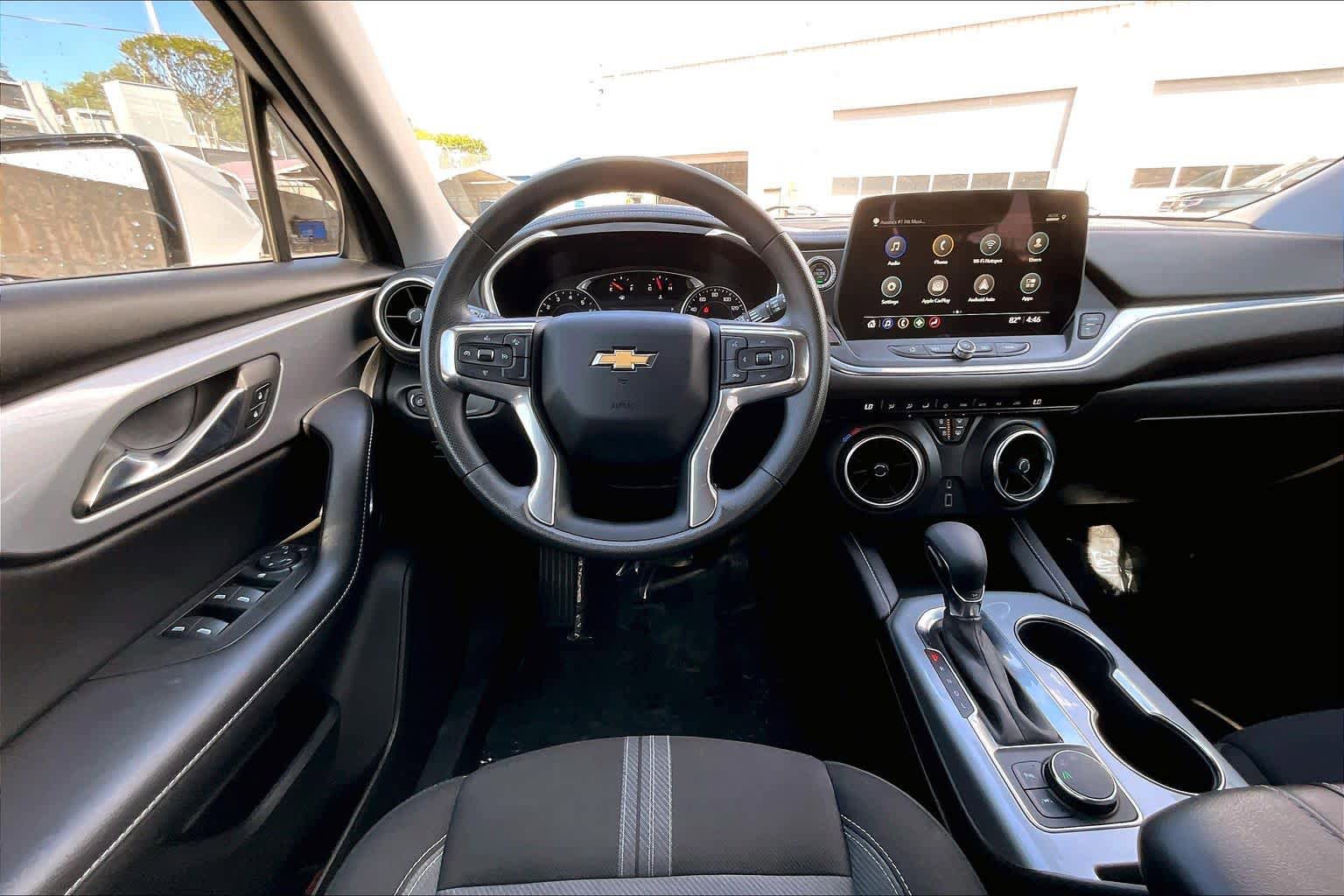 Used 2023 Chevrolet Blazer LT w/ Driver Confidence Package FWD image 9