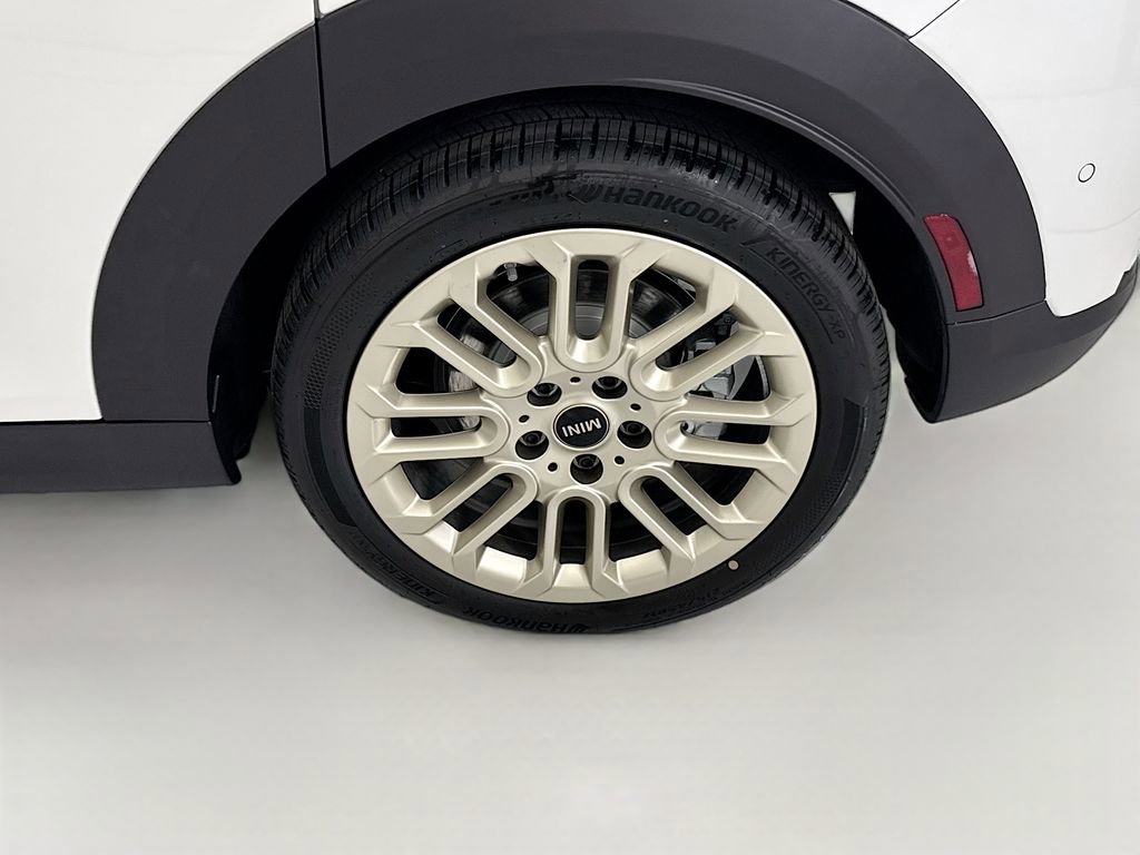 New 2026 MINI Cooper 4-Door Hardtop FWD image 30