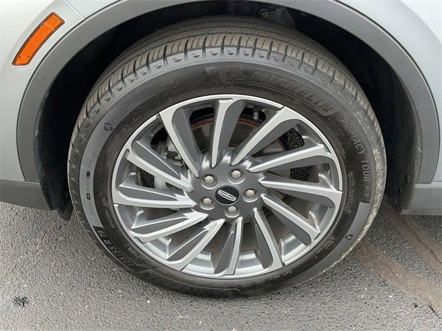 Used 2023 Lincoln Corsair Reserve w/ Equipment Group 201A image 9