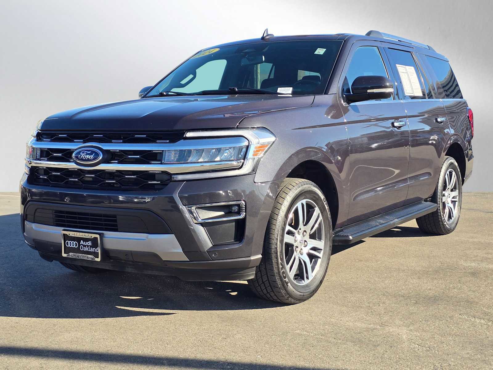 Used 2024 Ford Expedition Limited image 7