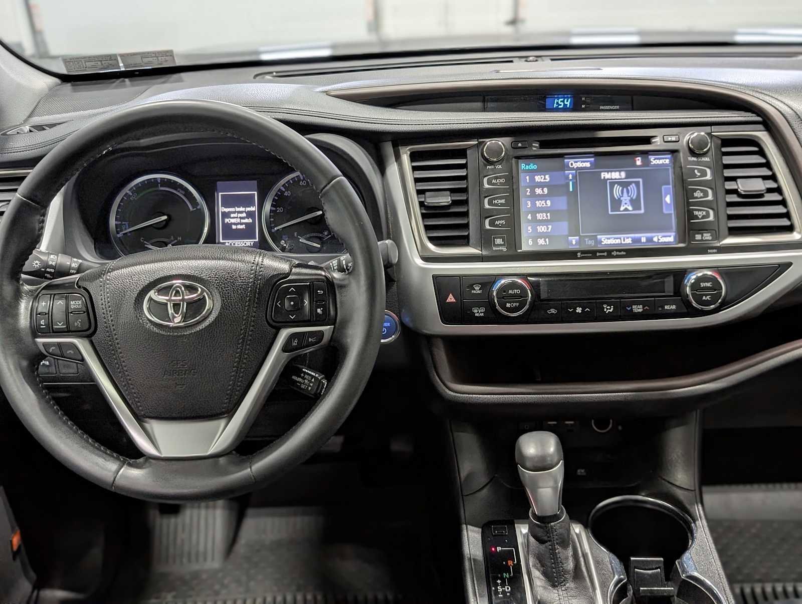 Used 2019 Toyota Highlander Limited image 6