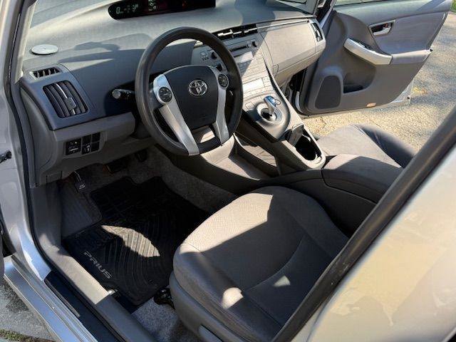 Used 2010 Toyota Prius One image 8