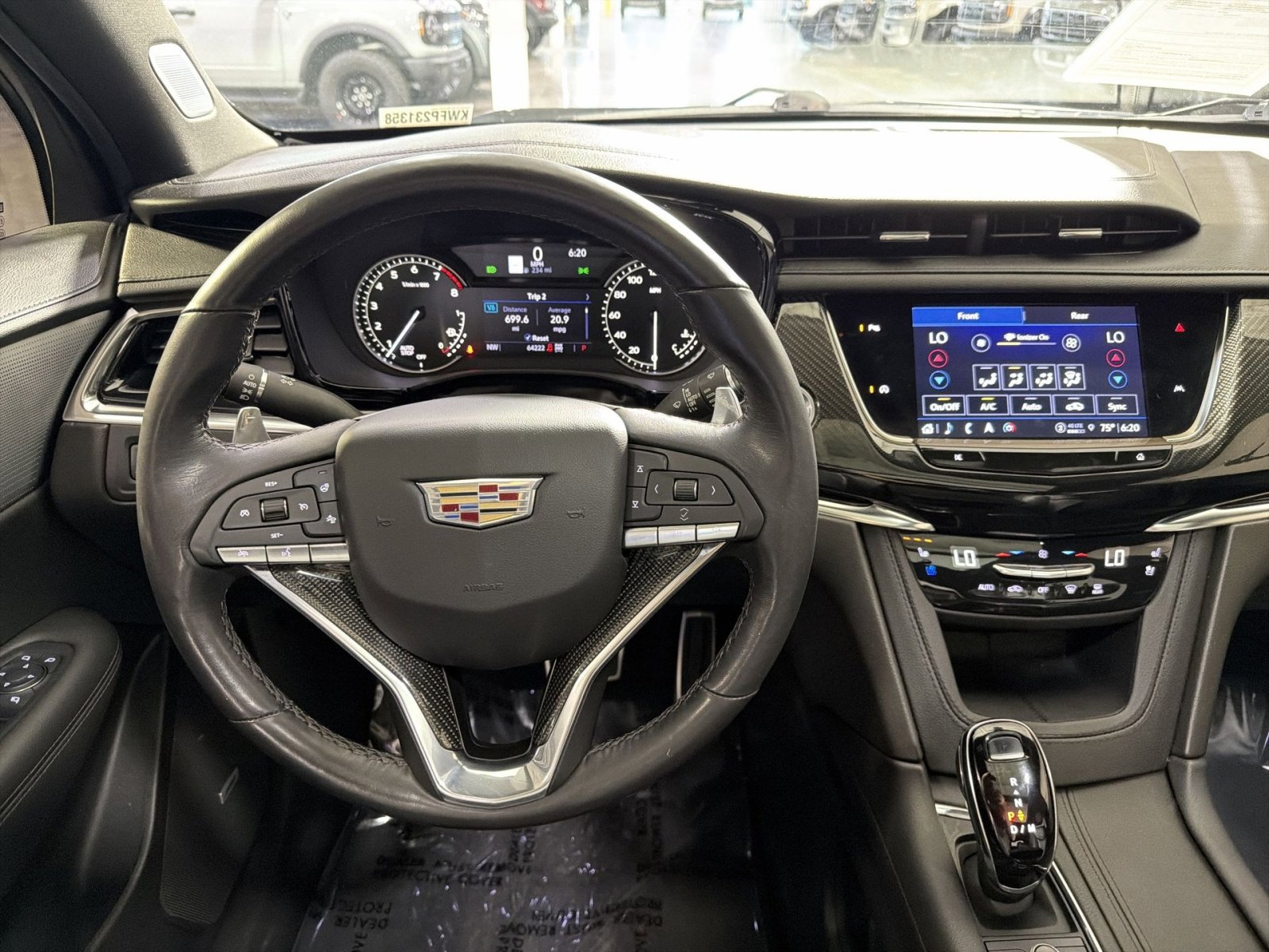 Used 2023 Cadillac XT6 Sport image 29