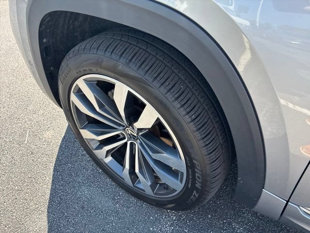 Used 2023 Volkswagen Atlas Cross Sport SEL Premium R-Line AWD/4WD image 32