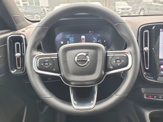 Certified 2026 Volvo XC40 B5 Ultra w/ Climate Package AWD/4WD image 29