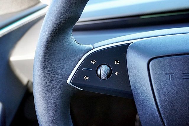 Used 2025 Tesla Model 3 Performance AWD/4WD image 38