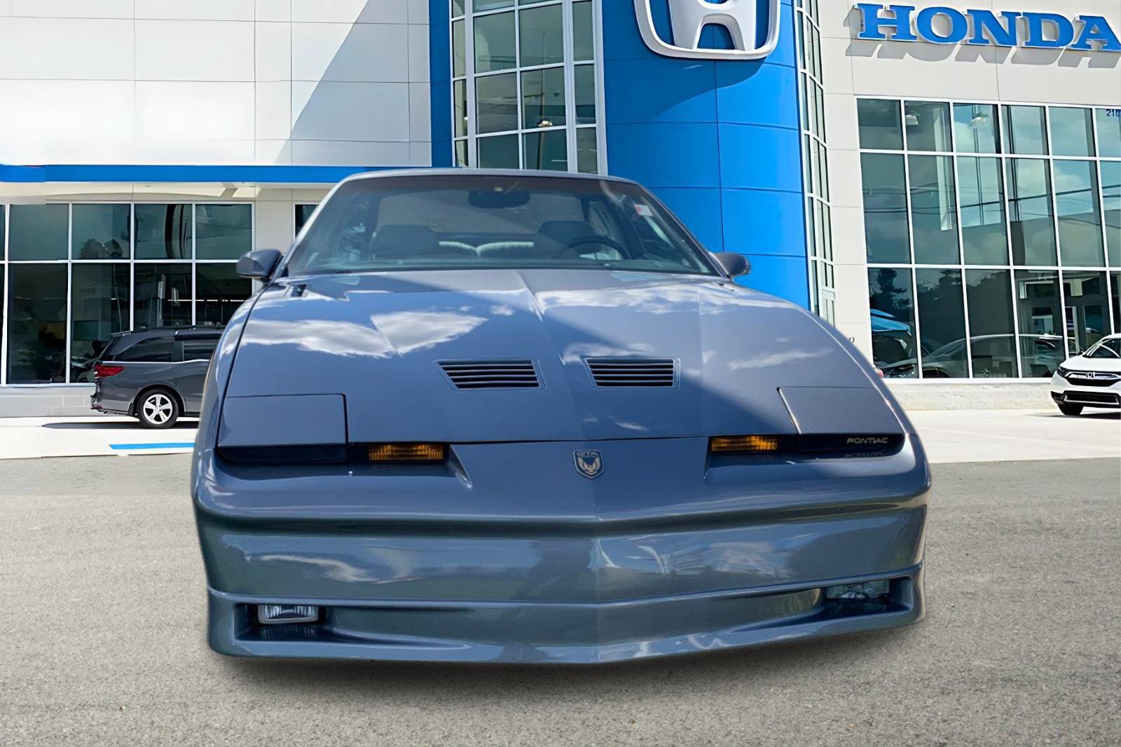 Used 1987 Pontiac Firebird Trans Am RWD image 8