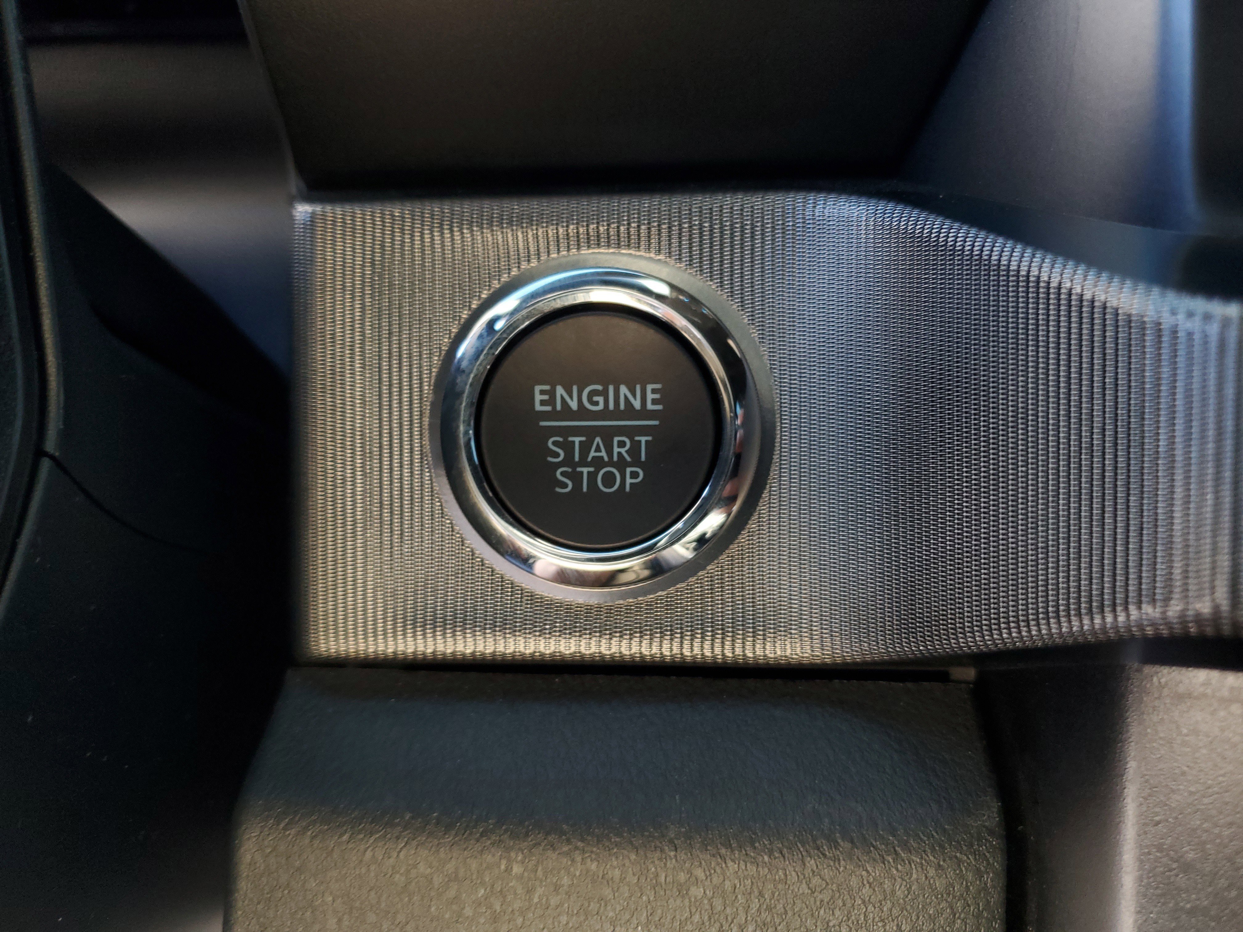 Used 2025 Ford F250 Platinum image 12