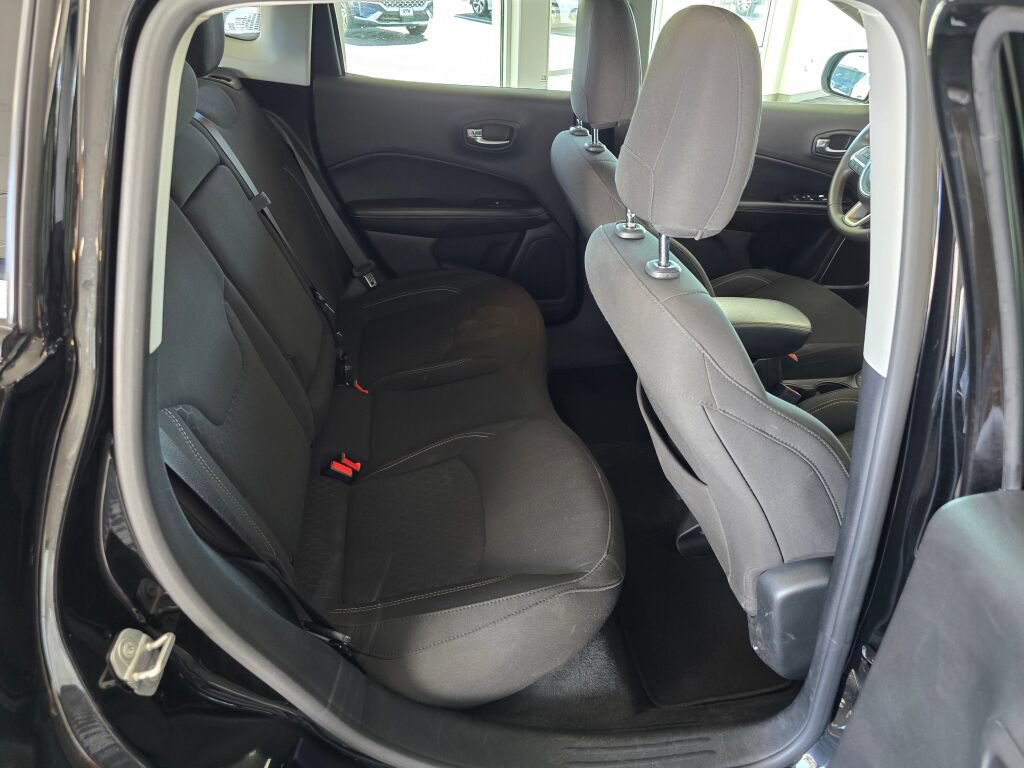 Used 2020 Jeep Compass Sport FWD image 31