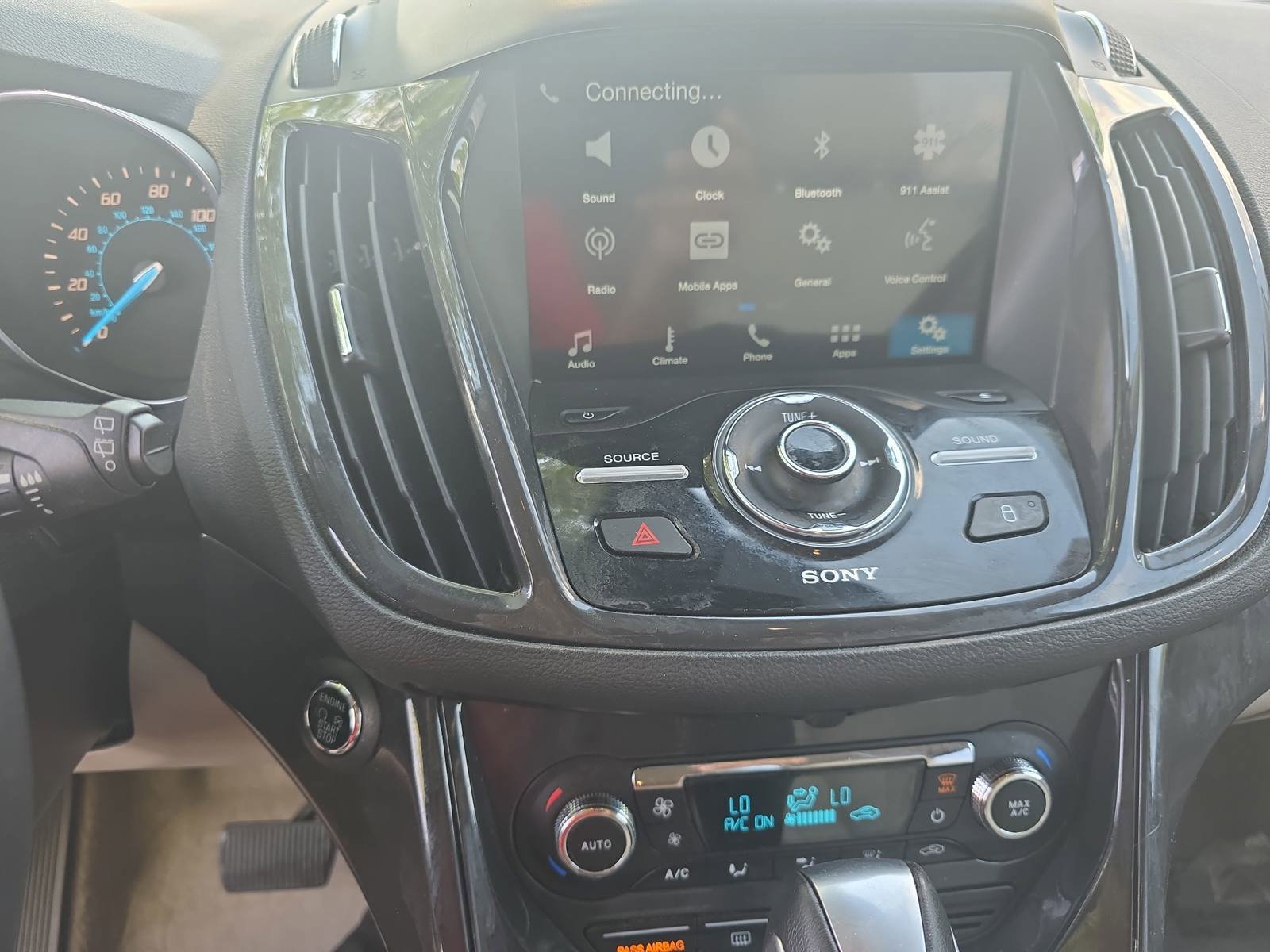 Used 2016 Ford Escape Titanium AWD/4WD image 20