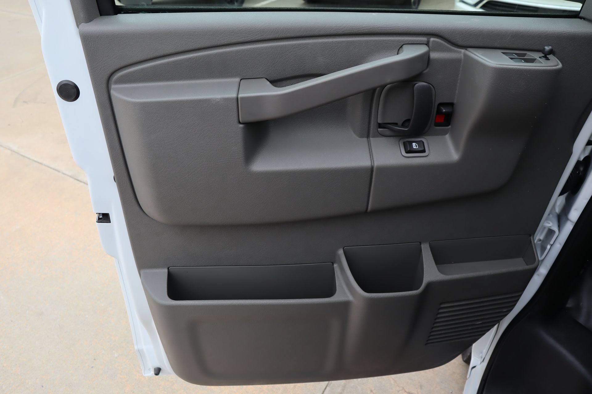 New 2026 Chevrolet Express 3500 w/ Driver Convenience Package RWD image 16
