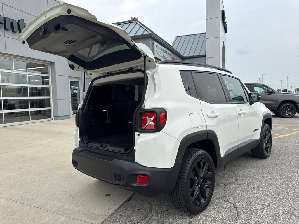 Used 2023 Jeep Renegade Altitude AWD/4WD image 15
