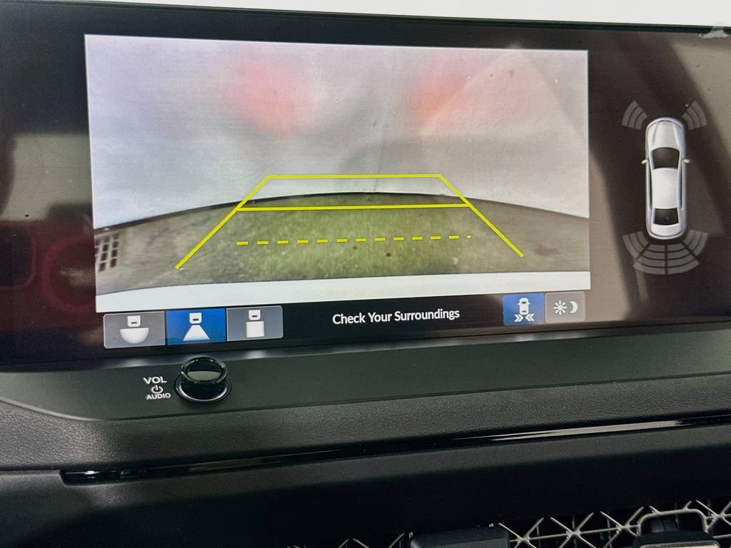 Used 2023 Honda Accord Touring image 11