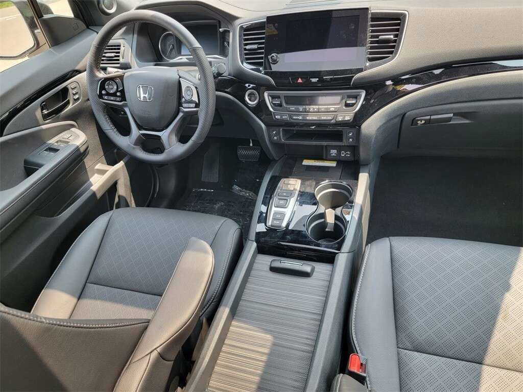 Used 2023 Honda Passport Elite image 15