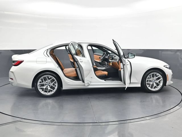 New 2026 BMW 330i Sedan w/ Premium Package RWD image 38