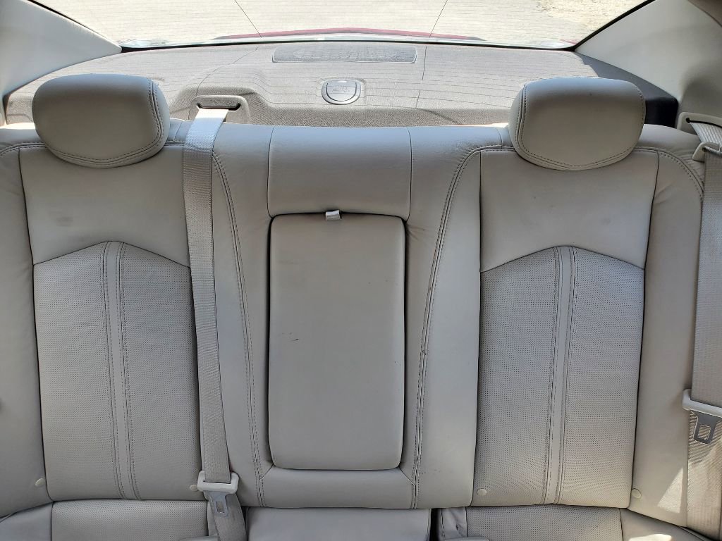 Used 2011 Cadillac CTS Luxury RWD image 23