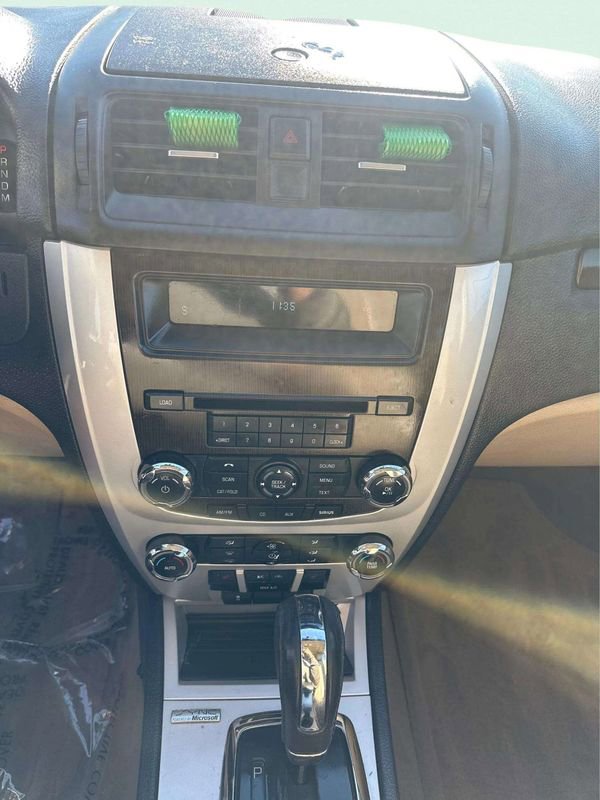 Used 2010 Mercury Milan Premier image 26