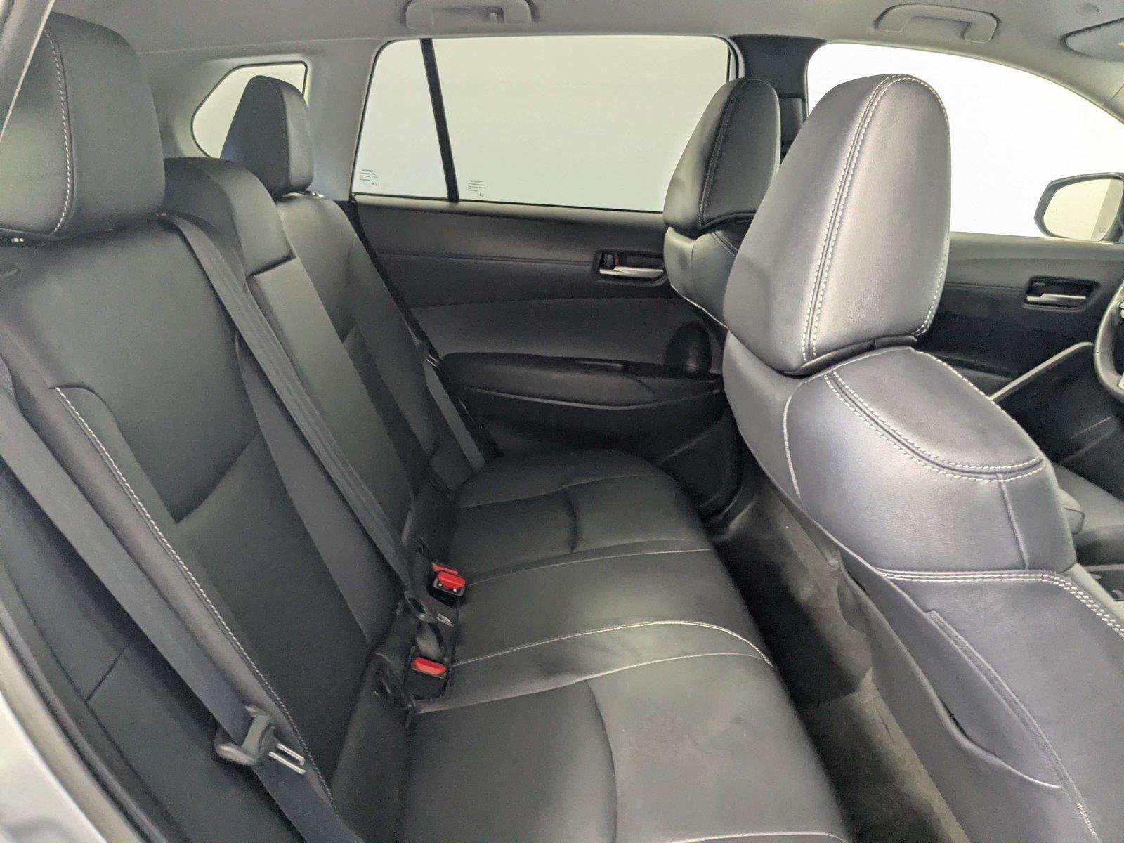 Certified 2025 Toyota Corolla Cross XLE FWD image 31