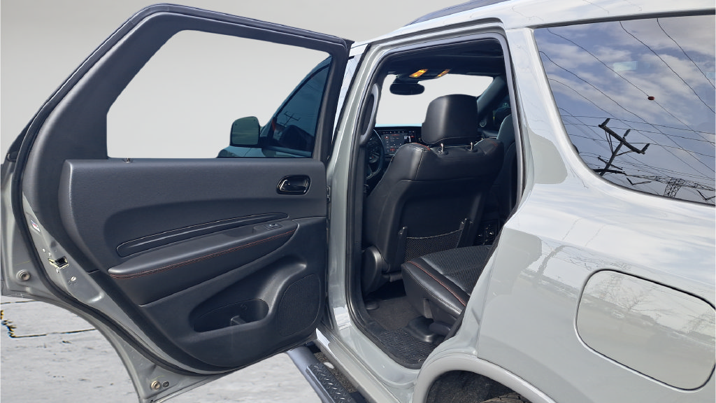 Used 2023 Dodge Durango R/T w/ Blacktop Package AWD/4WD image 11