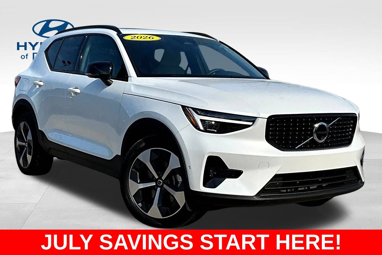Used 2026 Volvo XC40 B5 Plus AWD/4WD image 3