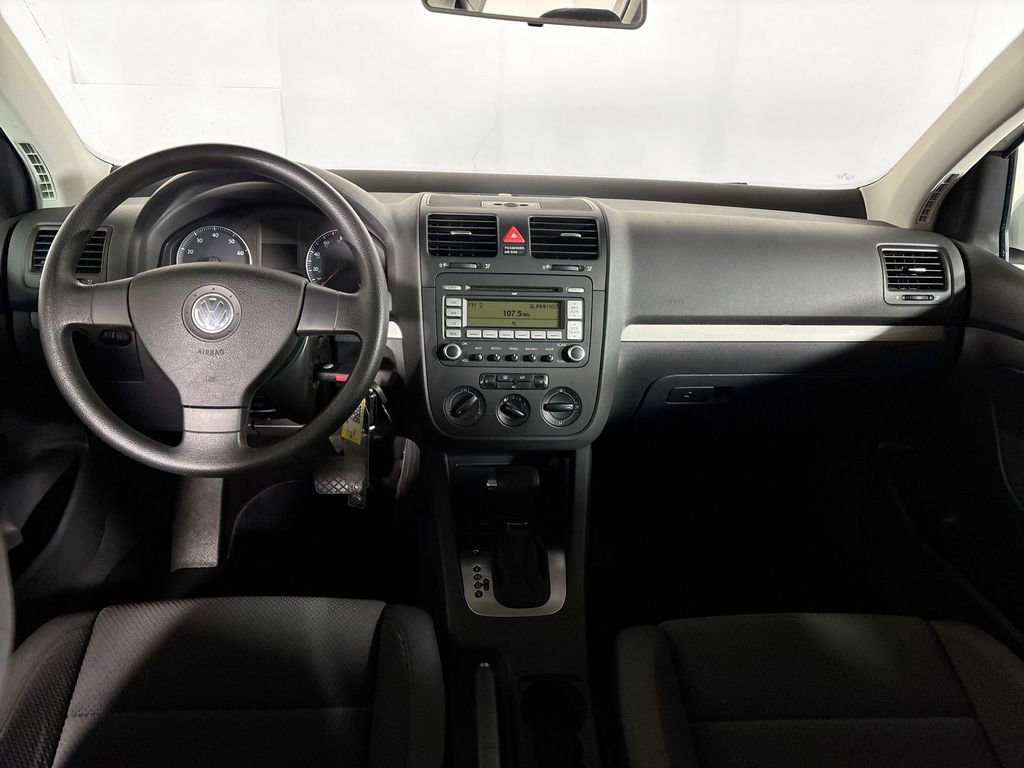 Used 2009 Volkswagen Rabbit S FWD image 12