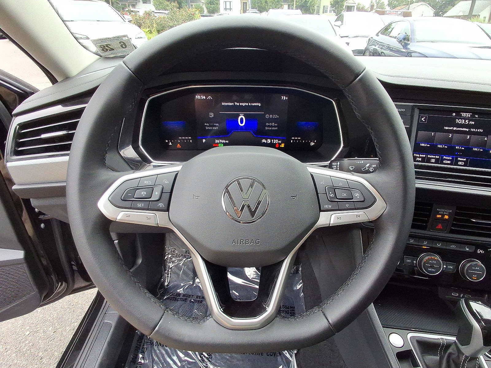 Used 2023 Volkswagen Jetta SE w/ Panoramic Sunroof Package FWD image 22