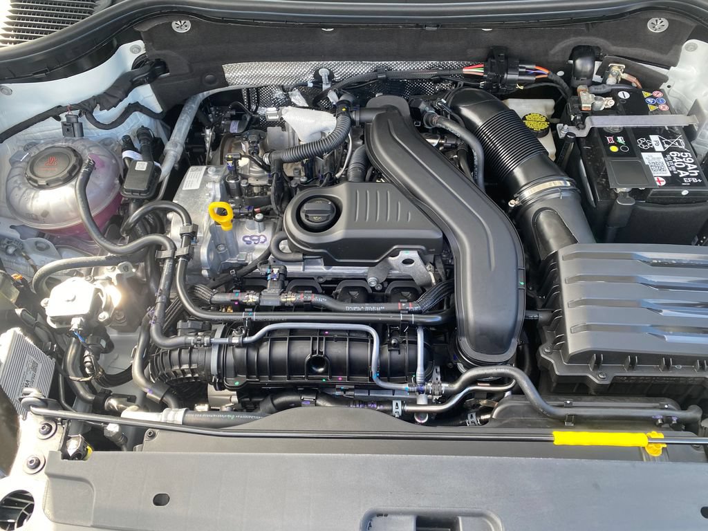 New 2026 Volkswagen Taos SE FWD image 28