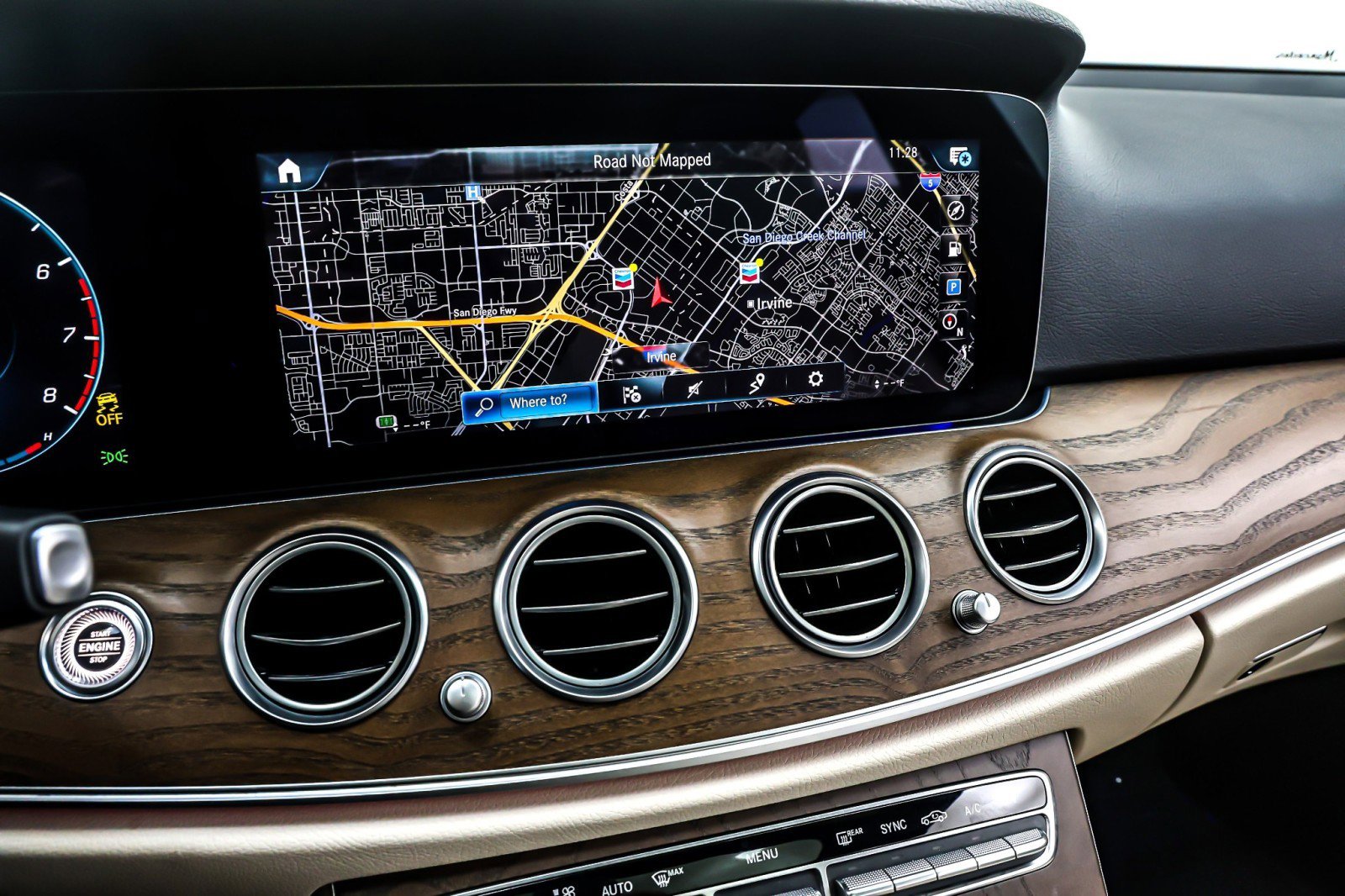 Used 2022 Mercedes-Benz E 350 Sedan w/ AMG Line Exterior image 21