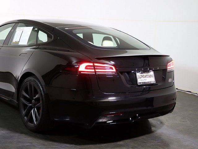 Used 2023 Tesla Model S Plaid image 11