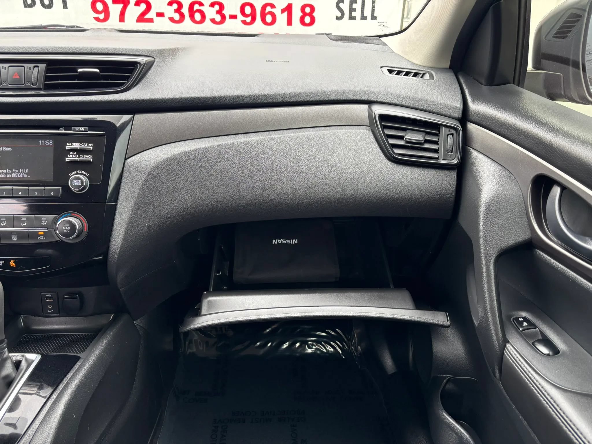 Used 2017 Nissan Rogue Sport S w/ S Appearance Package FWD image 28