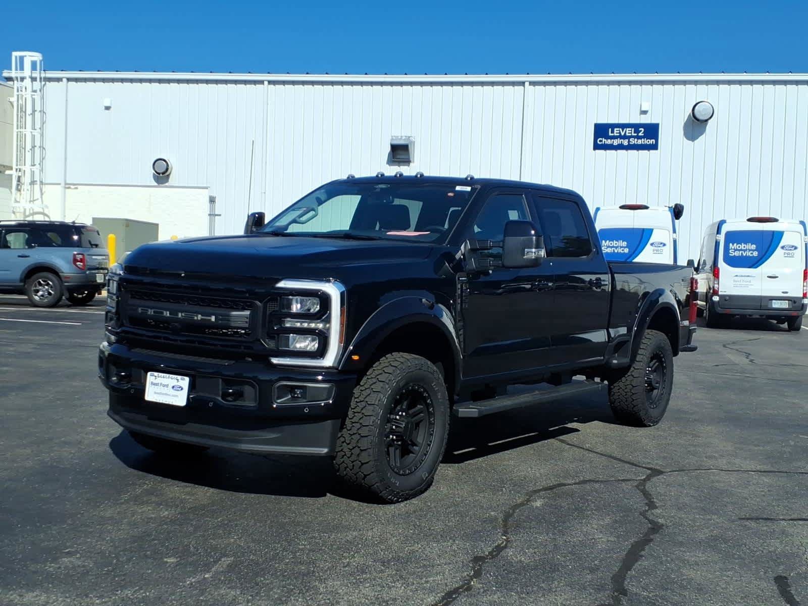 New 2026 Ford F250 Lariat w/ Black Appearance Package